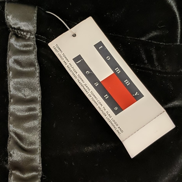 NWT TOMMY JEANS Black Velvet Strapless Dress - Picture 5 of 7